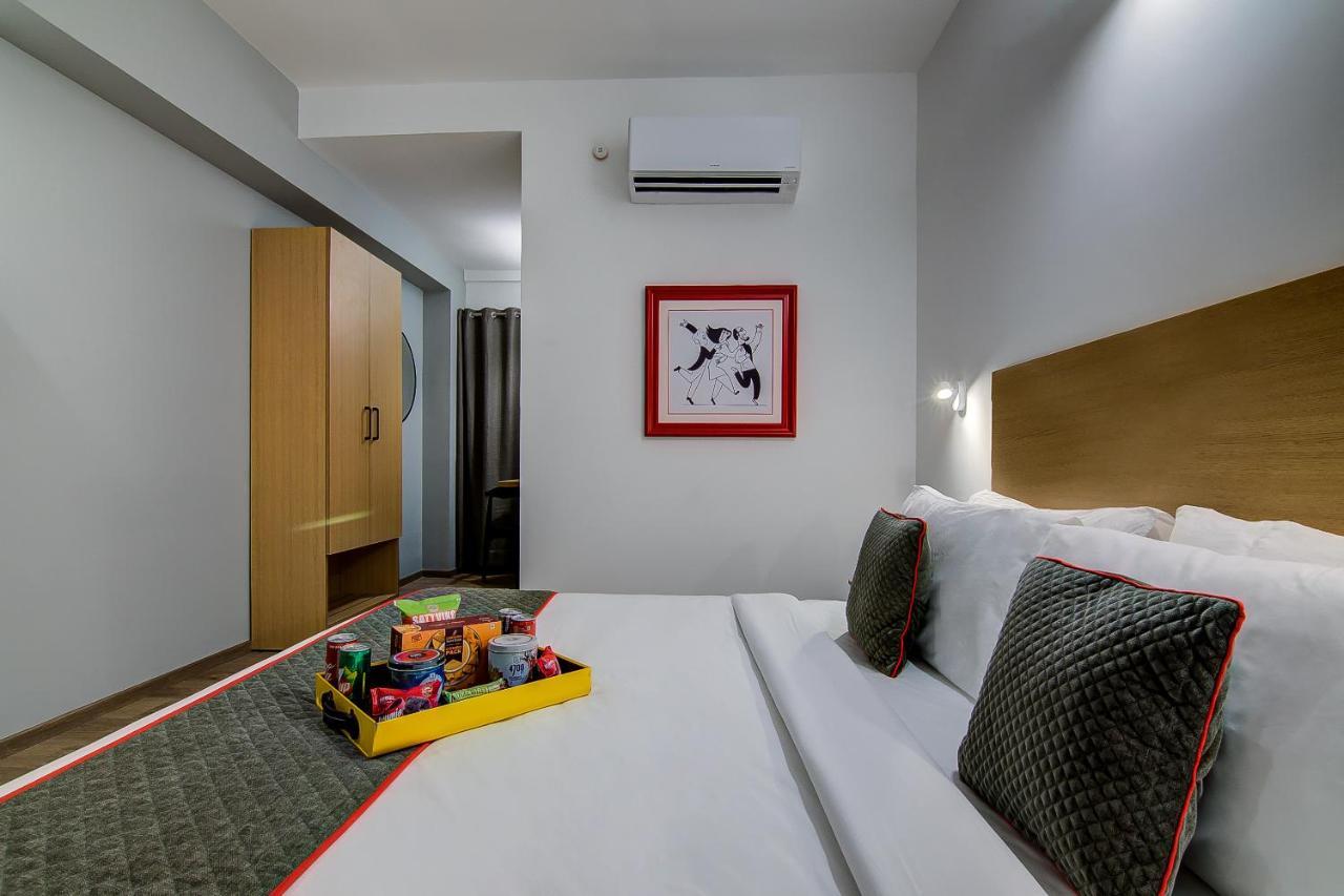 Готель Oyo Townhouse 42 Urvashi Theatre Ченнаї Екстер'єр фото