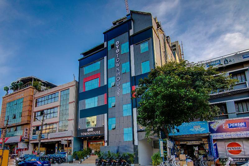Готель Oyo Townhouse 42 Urvashi Theatre Ченнаї Екстер'єр фото